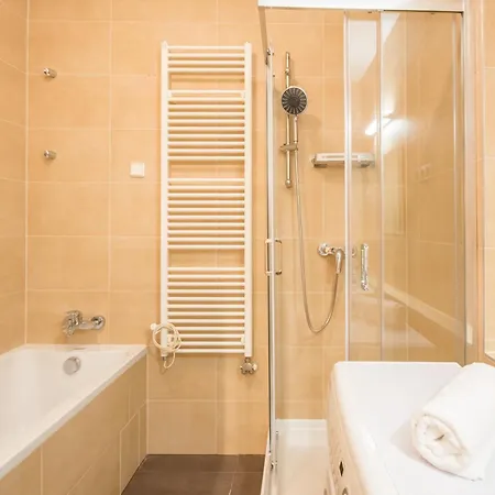 Very - Large - Balcony - Comfy アパート *