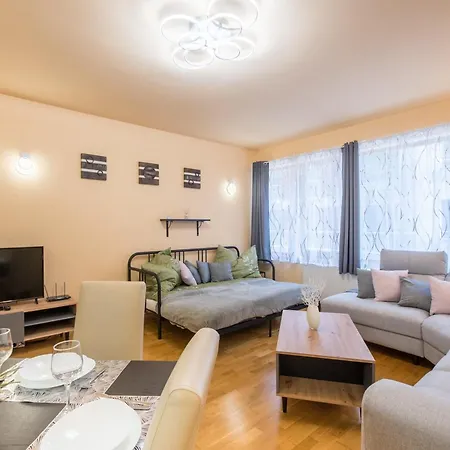 Apartment Very Central - Large - Balcony - Comfy *