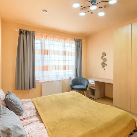 Very - Large - Balcony - Comfy Apartament *