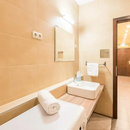 Apartament Very - Large - Balcony - Comfy *