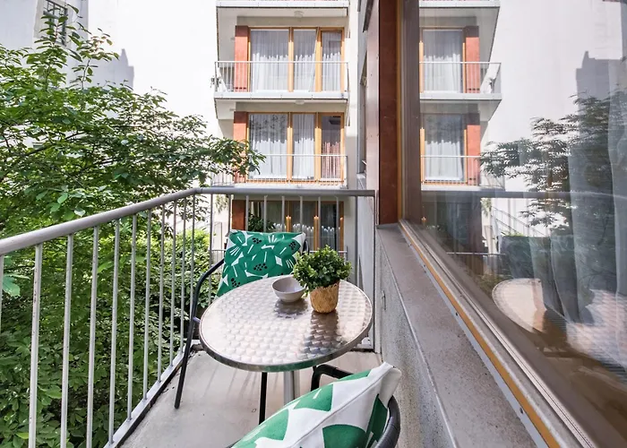 Very - Large - Balcony - Comfy *